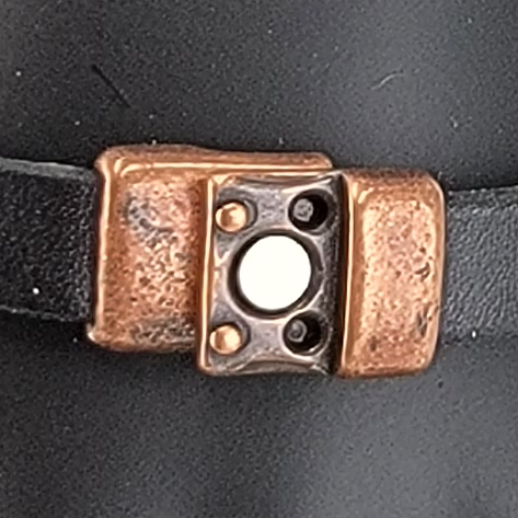 Classic Brown Flat Leather Unisex Bracelet with Antiqued