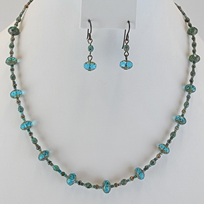 Eye-Catching Necklace Set in Aquamarine Picasso Glass with 