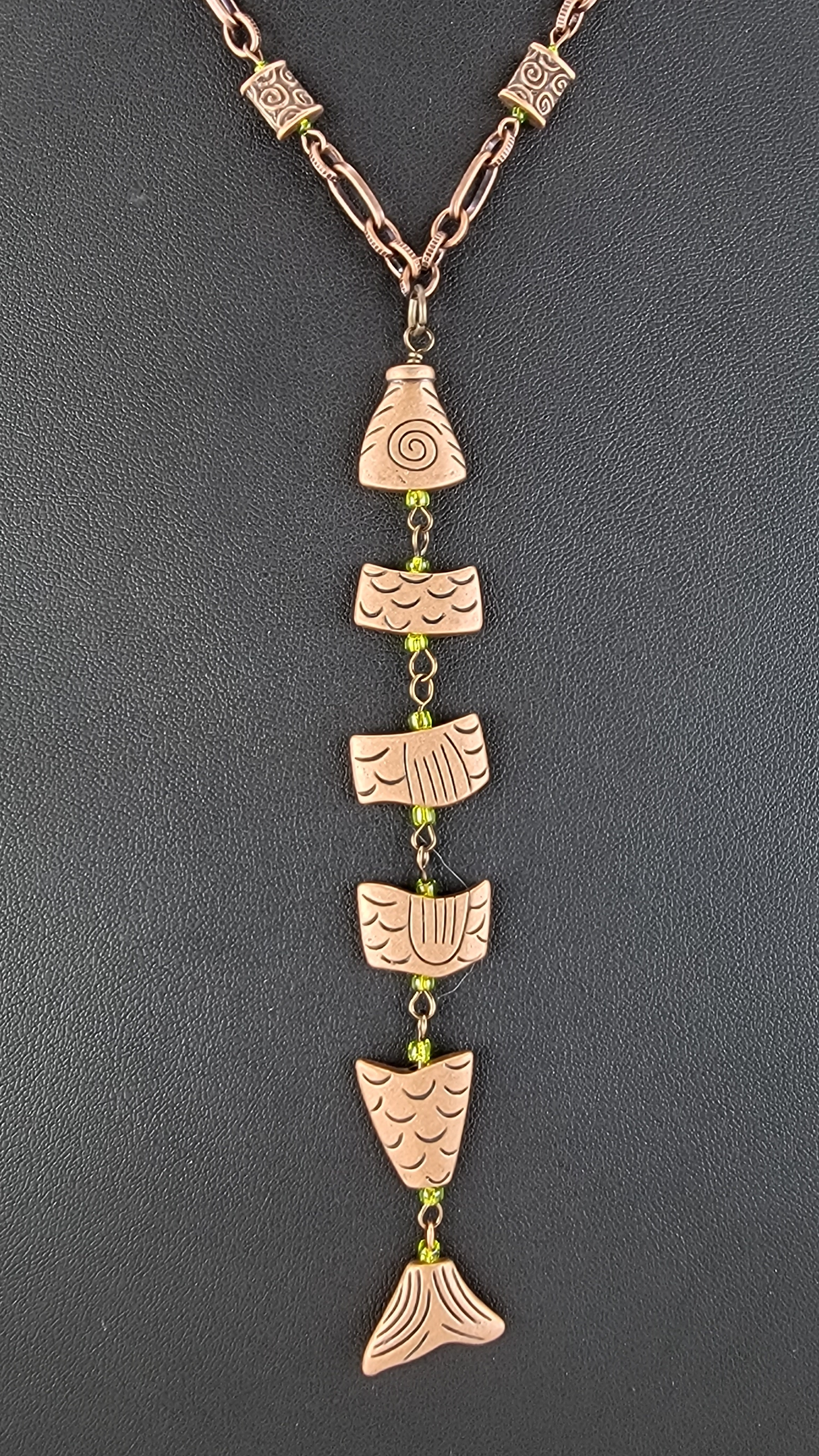 Fish-Eye Catching Chunky Necklace and Earring Set