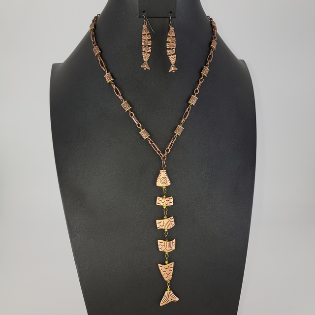 Fish-Eye Catching Chunky Necklace and Earring Set